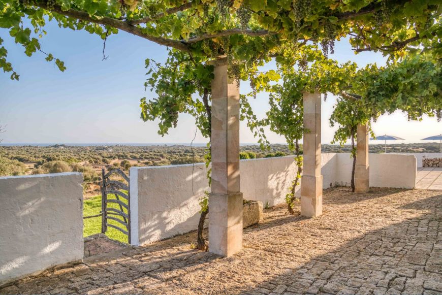 Son Costa · Casa típica rural menorquina con amplias vistas al campo menorquín