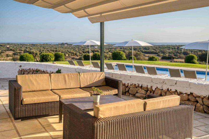 Terraza en el campo · Casa Rural Son Costa en Menorca